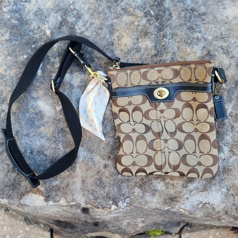 Coach Signature C Penelope Crossbody Purse Bag - Picture 2 of 9